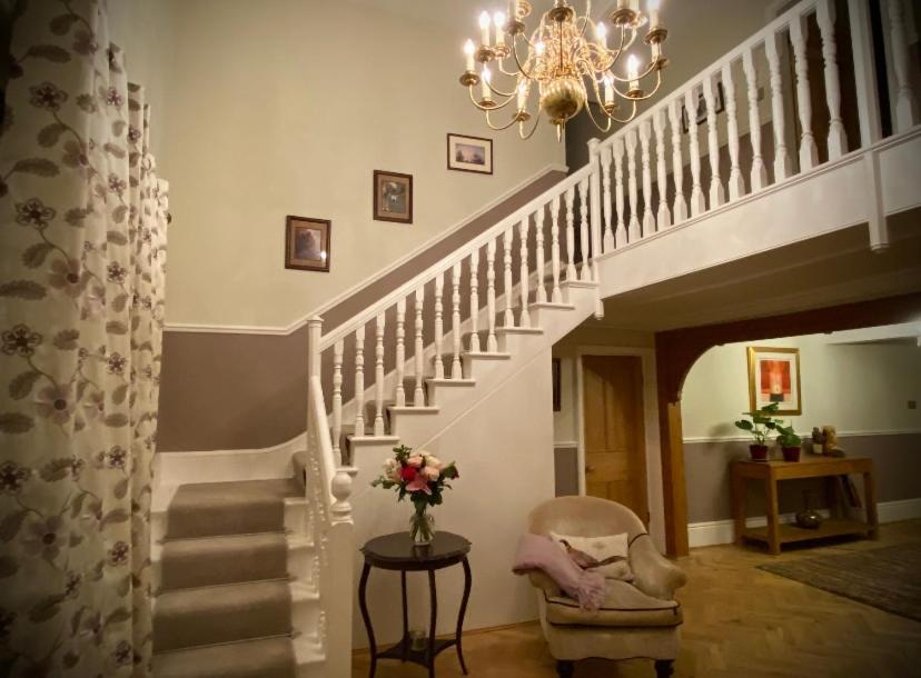 The Old Rectory - Valley View Room In Private Home Stockton-on-Teme Exterior foto